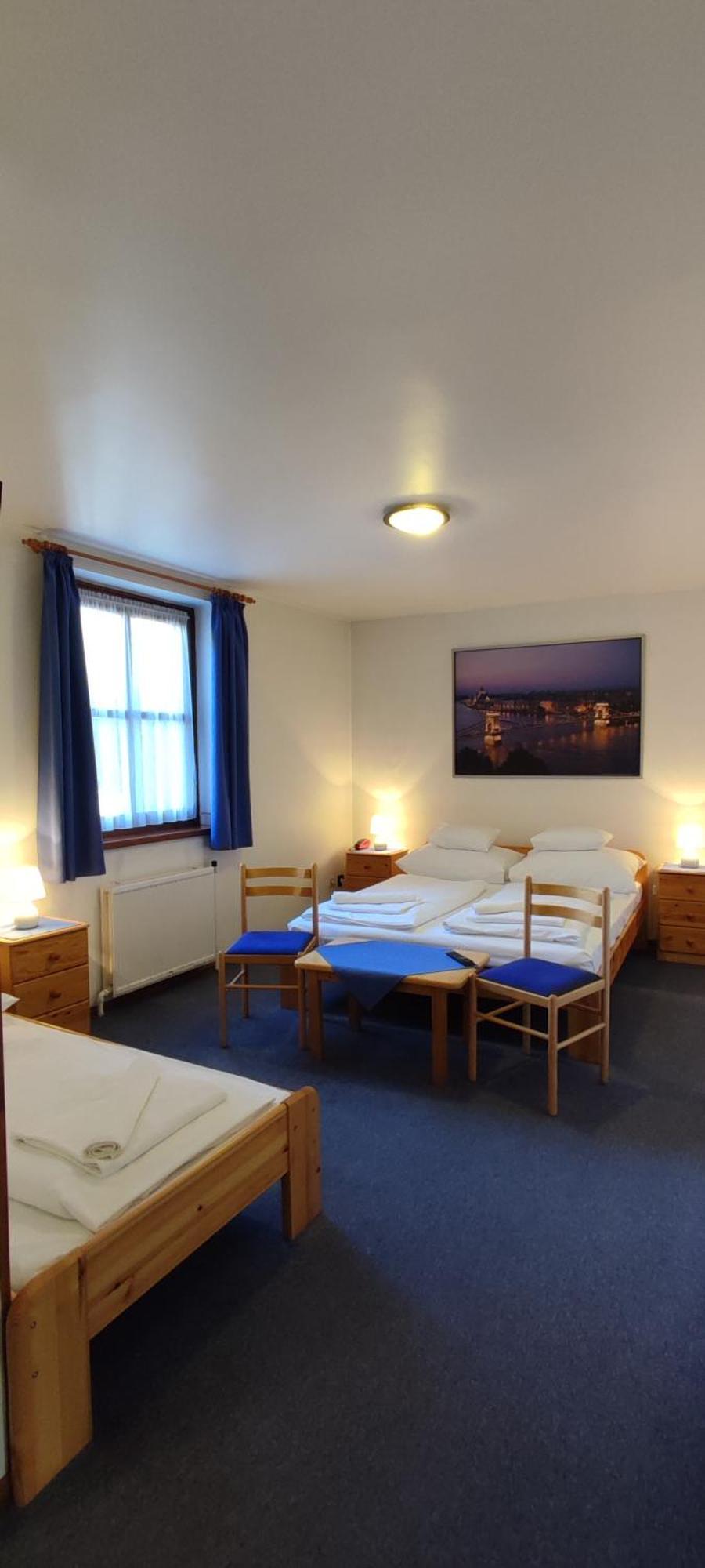 Hotel Adler Panzio Budaörs Esterno foto
